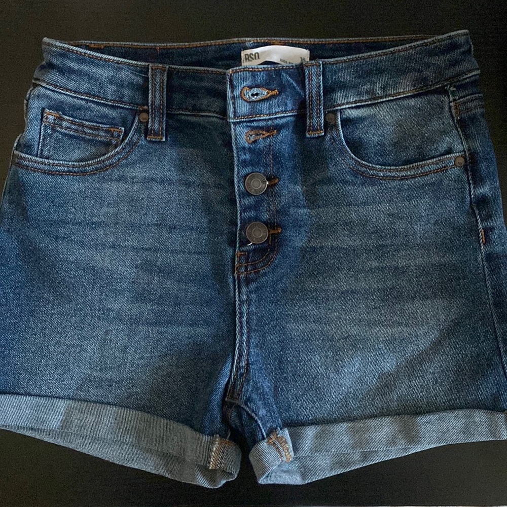 Tilly’s - Girls RSQ High Rise Cuff Shorts